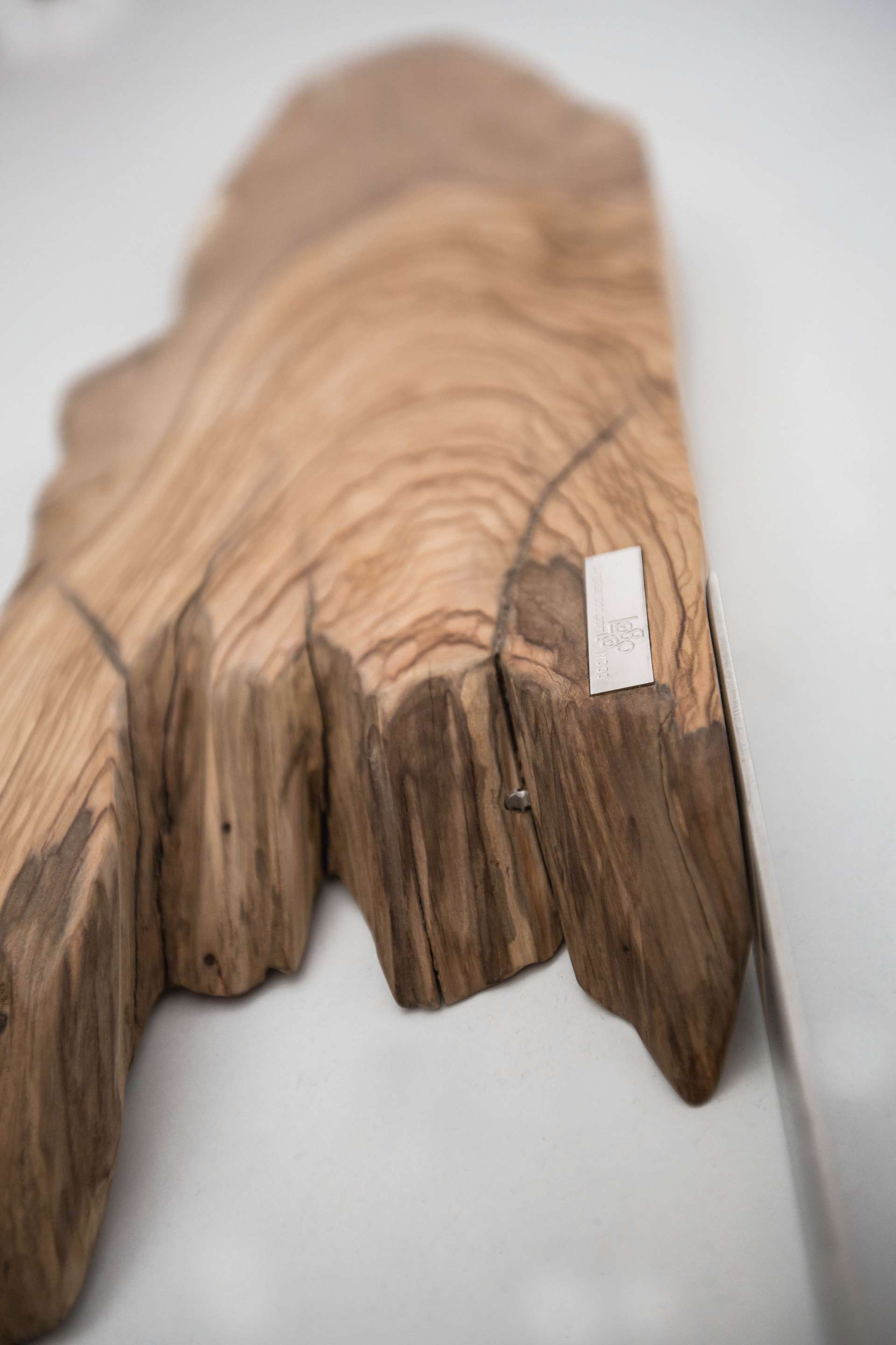 Logotowood - 1600 years old olive cutting board – SQUARE3